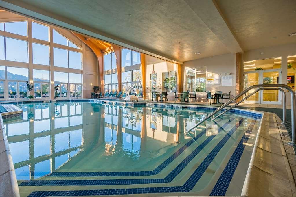 Vacation Village In The Berkshires Hancock Konforlar fotoğraf The indoor pool at the Grand Sierra Resort